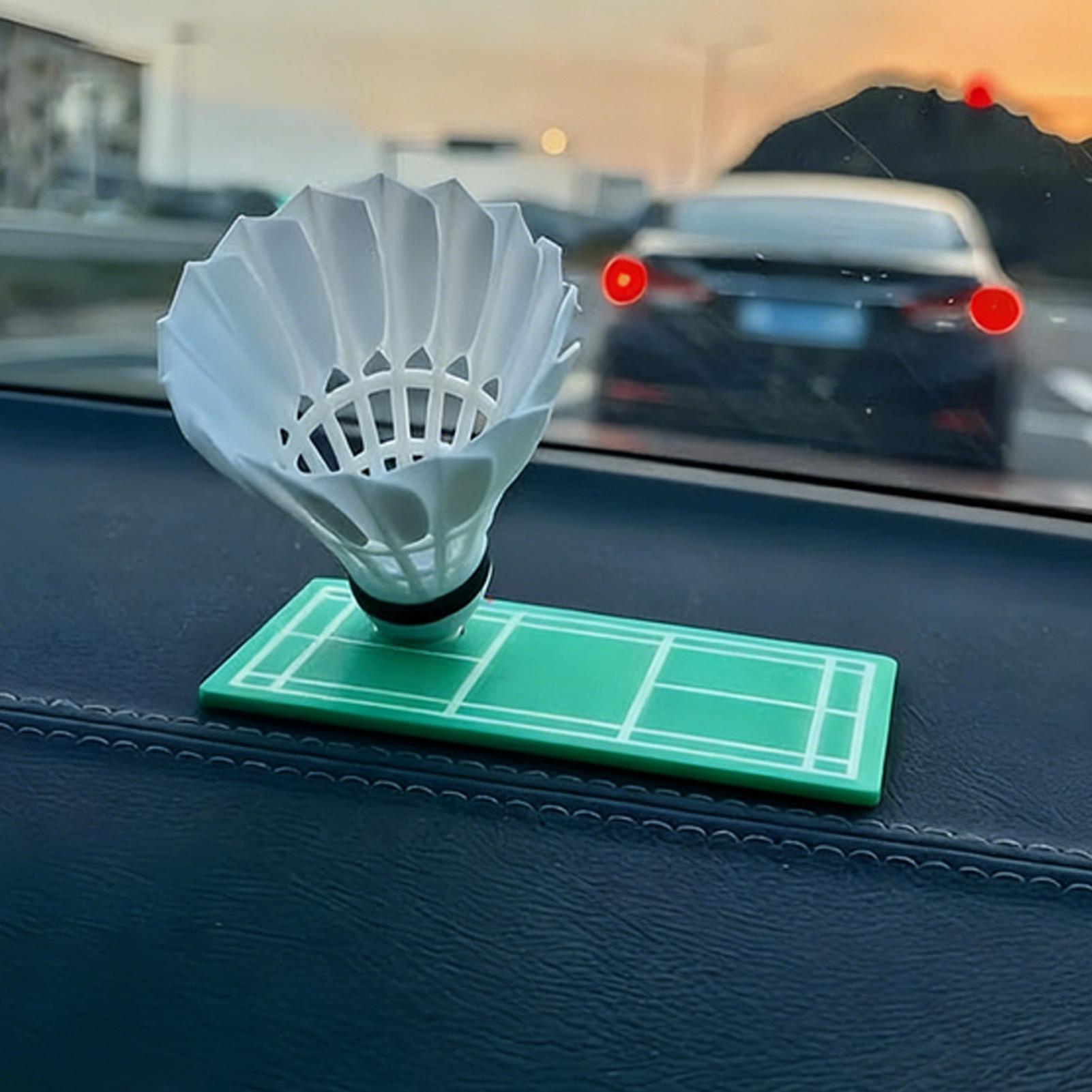 زينة سيارة دوارة 360 درجة للوح - مراجعة Badminton Shuttlecock وسعره